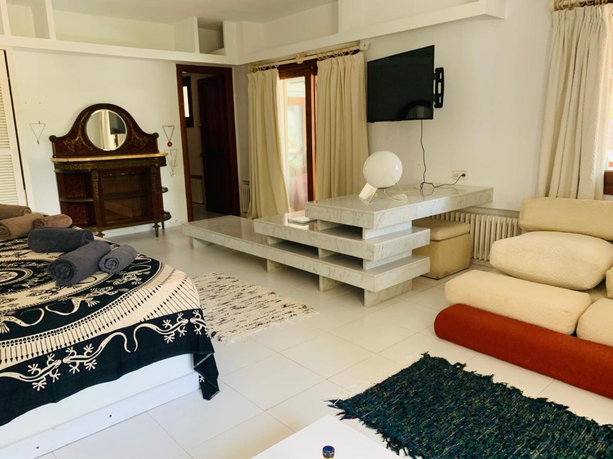 Ibiza Paradise Bed & Breakfast Santa Eularia des Riu Exterior foto