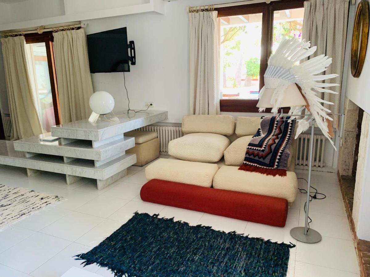 Ibiza Paradise Bed & Breakfast Santa Eularia des Riu Exterior foto